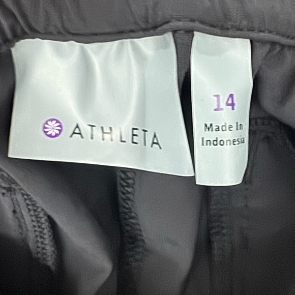 Athleta Chelsea Black Cargo Pants Size 14 - Picture 5 of 6